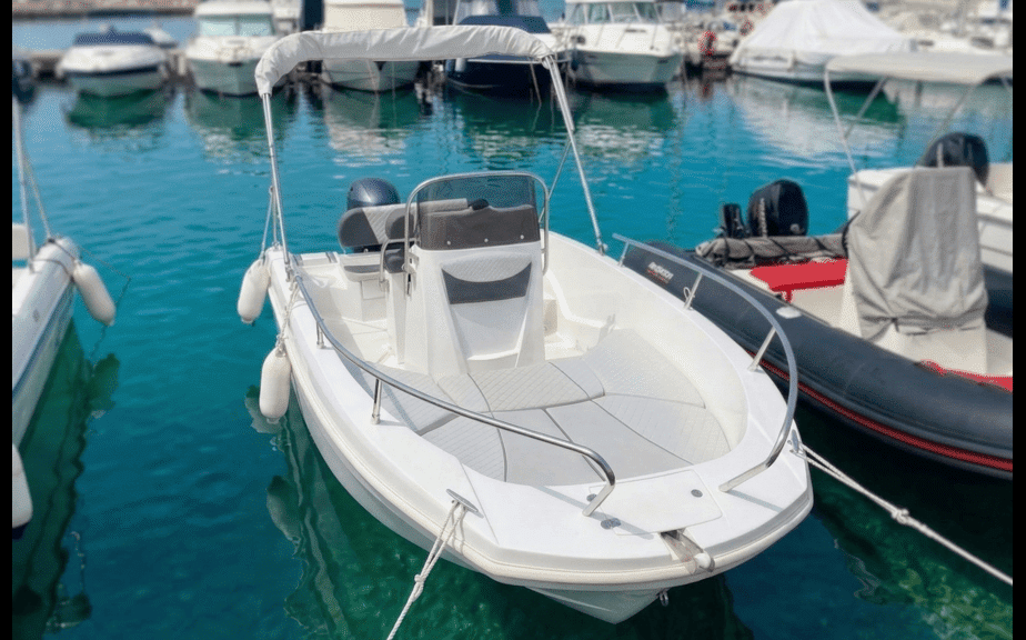 Barca Idea 53 a noleggio ad Alghero: l'imbarcazione di Ares Turismo per il %currentyear%